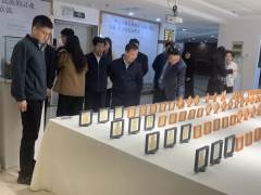 参观考察|鄂尔多斯市委常委、副市长黄彦彰一行莅临荣朝考察调研