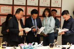 参观考察|鄂尔多斯市融媒文化发展有限公司一行莅临荣朝参观调研